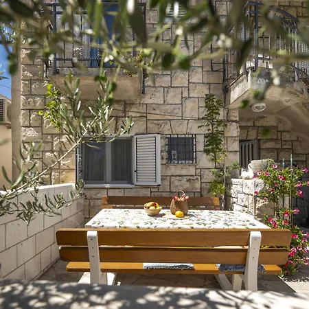 Lucy's Apartment *